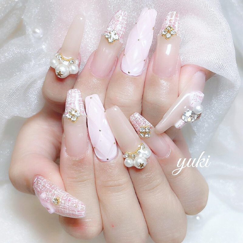 2023年はキュート系ネイルで始めちゃお！mocaネイリストオススメ  